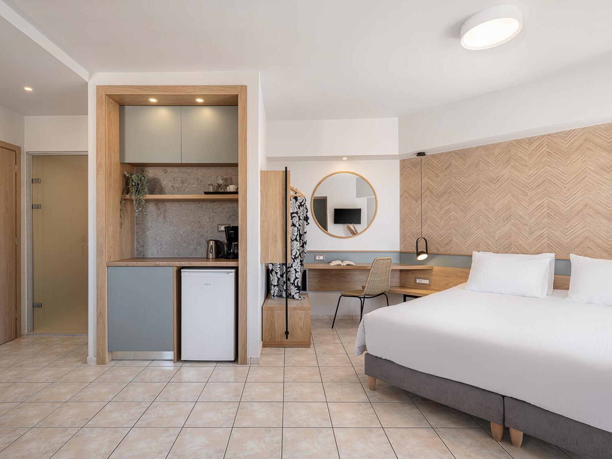 Alexia Beach Hotel Ajía Marína Kültér fotó