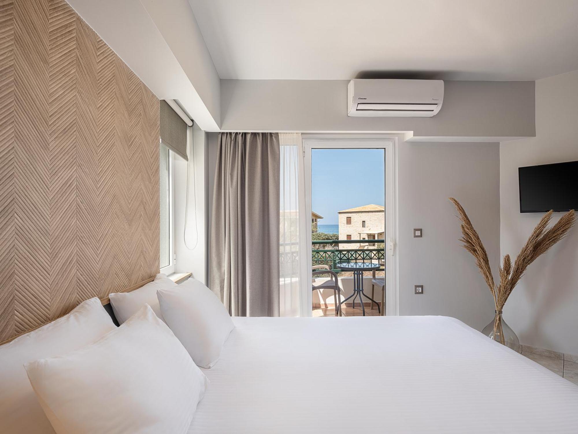 Alexia Beach Hotel Ajía Marína Kültér fotó