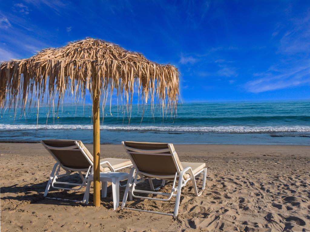 Alexia Beach Hotel Ajía Marína Kültér fotó