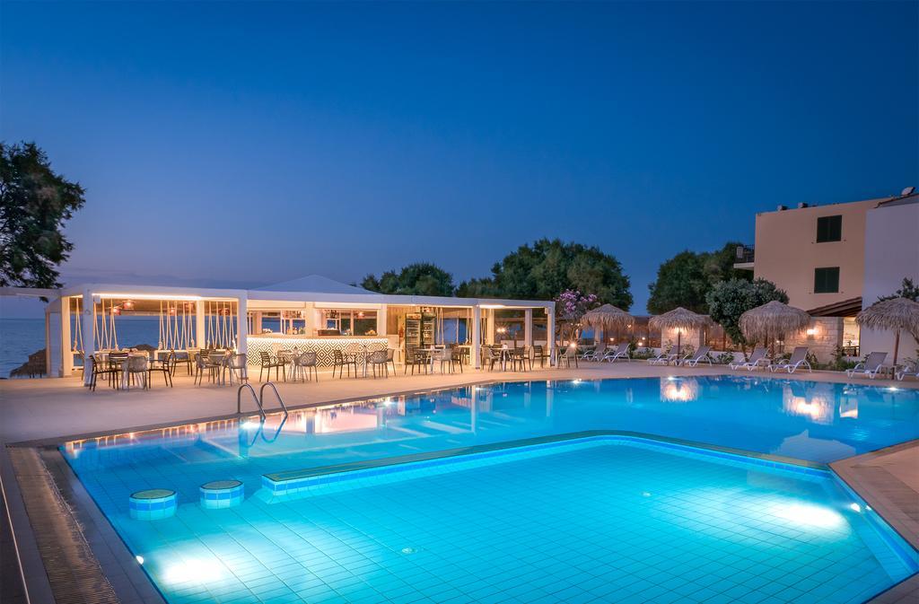 Alexia Beach Hotel Ajía Marína Kültér fotó